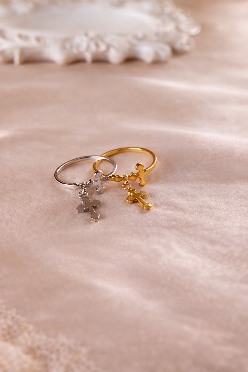 Double Cross Ring