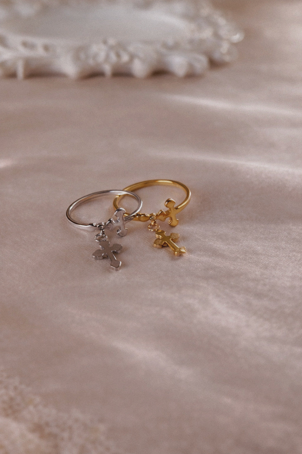 Double Cross Ring
